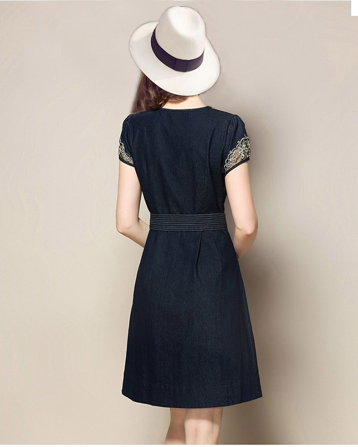 ĐẦM JEAN XÒE TAY PHỐI REN HOA KÈM THẮT EO